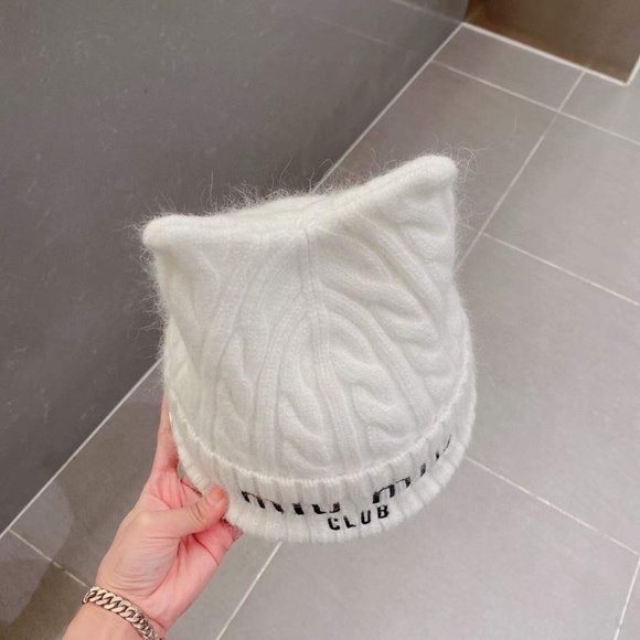 ?✨AUTHENTIC✨?Miu Miu hat